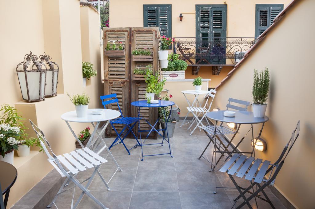 Готель Nafplion 1841 Екстер'єр фото